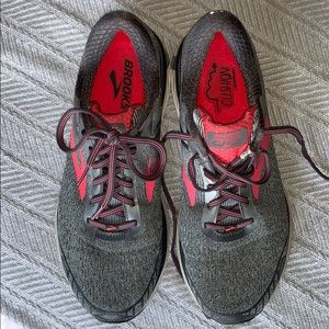 Brooks Adrenaline GTS 18 Running Shoes